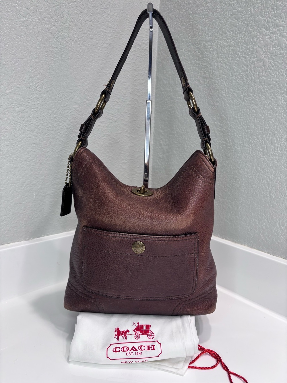 Coach Vintage Chelsea Turnlock Shoulder Bag